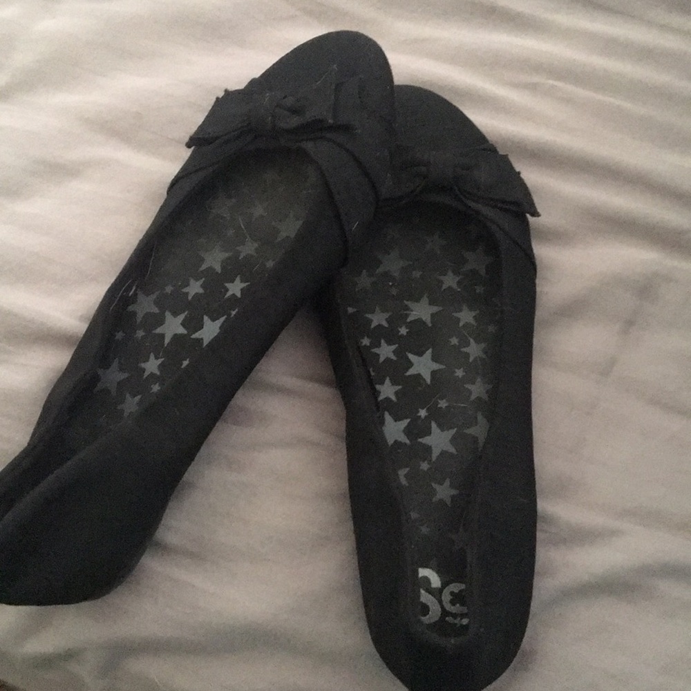 Slip on flats